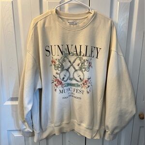 Sweatshirt